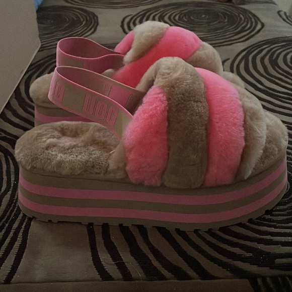 UGG Disco Stripe Slides - Picture 5 of 5